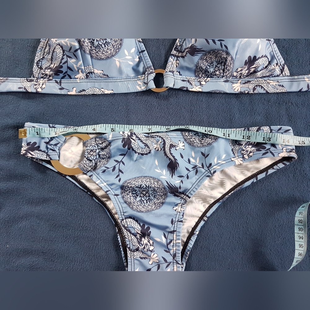 Bikini - Picture 5 of 6